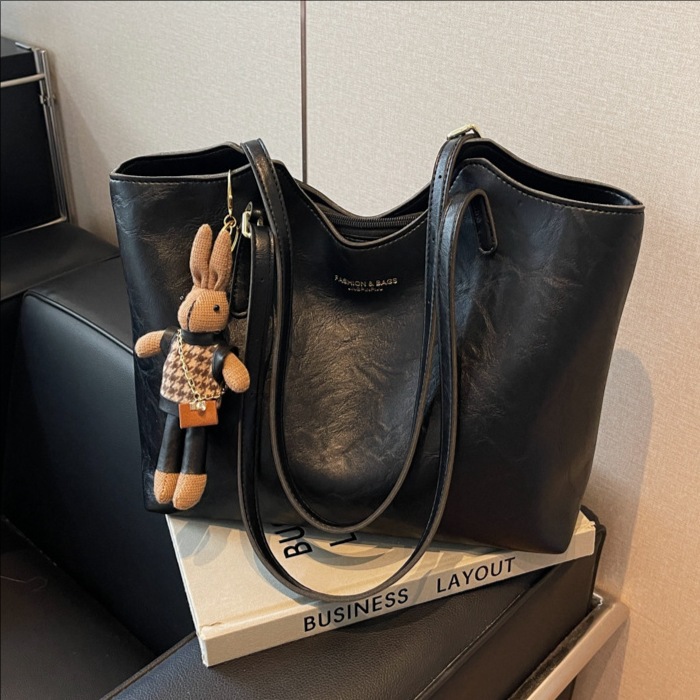 简约托特包包女秋冬新款复古手提包大容量通勤单肩腋下包