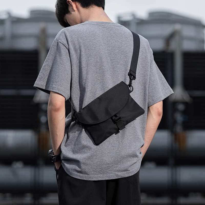 小挎包男夏季运动背包休闲胸包