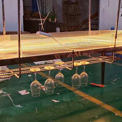 吧台悬挂吊柜酒架灯挂杯架酒吧操作台吊架展示架吊挂金属置物架