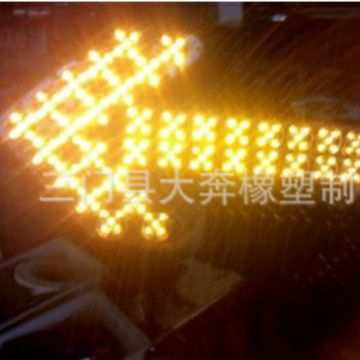 厂家供应新款车载箭头灯  扫地灯  车辆安全灯 交通设施警示灯