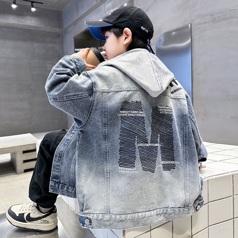 正品亲子儿童春秋款牛仔外套2024新款男童休闲时髦帅气牛仔上衣