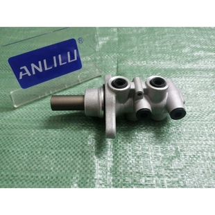 5175093AA适用吉普Jeep 2018汽车制动总泵刹车总泵 Compass2007