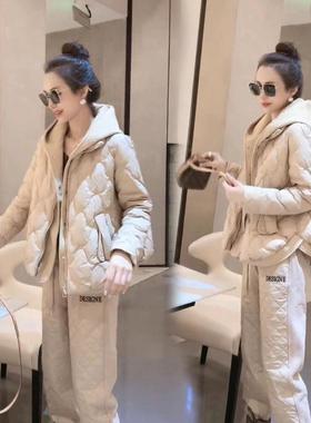 欧洲站2025冬季新款韩版时尚连帽休闲套装女加棉服束脚棉裤两件套