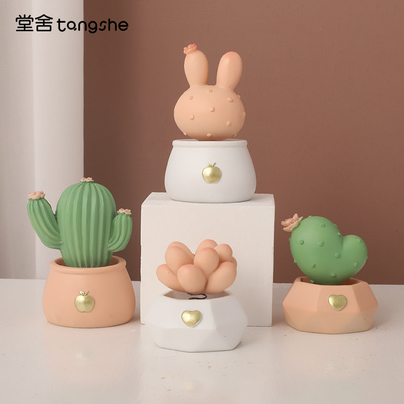 仙掌摇头汽车用品创意车载车内中控台仿真绿植装饰摆设