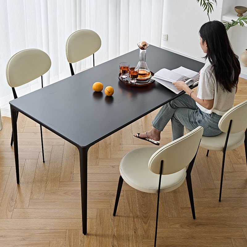 简约现代依诺岩板餐桌椅意式小户型长方形桌高端2025新款家用饭桌