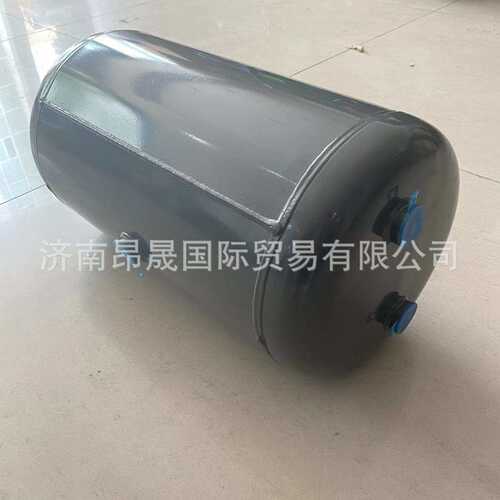 重汽HOWO T7H 汕德卡C7H C9H 配件出口 WG9000360700储气筒总成