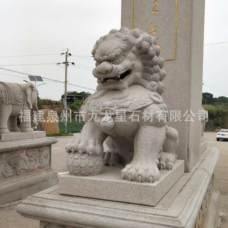 定制石雕石狮子景区公司庭院看门家用青石狮子门口摆件中式石狮子