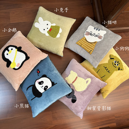 两用卡通抱枕被加厚保暖折叠被子办公汽N车家居秋冬保暖午休被