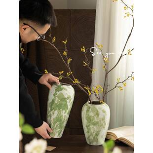 花瓶高级感陶瓷侘寂风复古客厅大号落地插花冬青雪柳餐桌装饰摆件