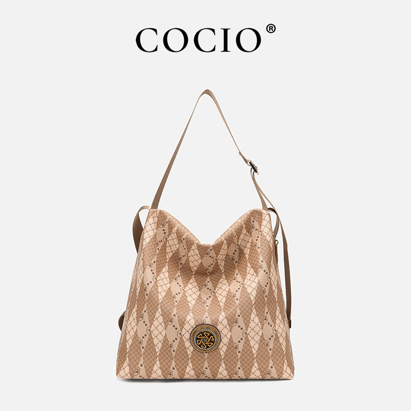 双肩背包女士出差旅游轻便小众设计时尚通勤大容量CC228