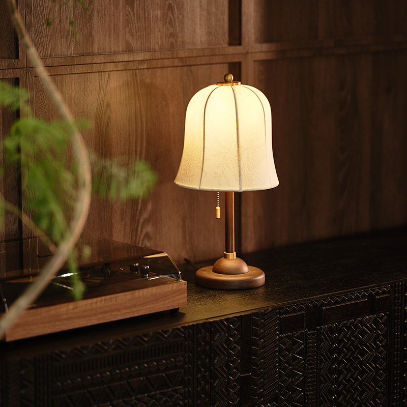 旭呈新款法式复古台灯怀旧中古风客厅民宿布艺氛围灯卧室床头灯