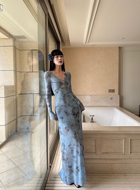 日本优衣VENUIE法式蕾丝连衣裙轻奢高级感沙滩海边度假修身长袖碎