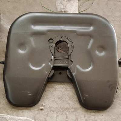 适用于豪沃WG9130939000  加强型90鞍座总成(重汽180MM)(A8090)