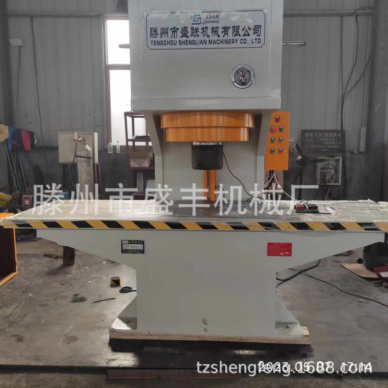 新款315吨单臂 C型油压机 客户定制 价格优惠 盛丰机械