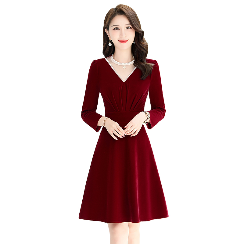 高端金丝绒洋装女2023新款春秋高贵洋派晚礼服小个子打底裙大尺码