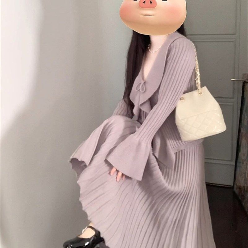 胖mm法式高级感V领荷叶边针织衫上衣女温柔风高腰百褶半身裙套装