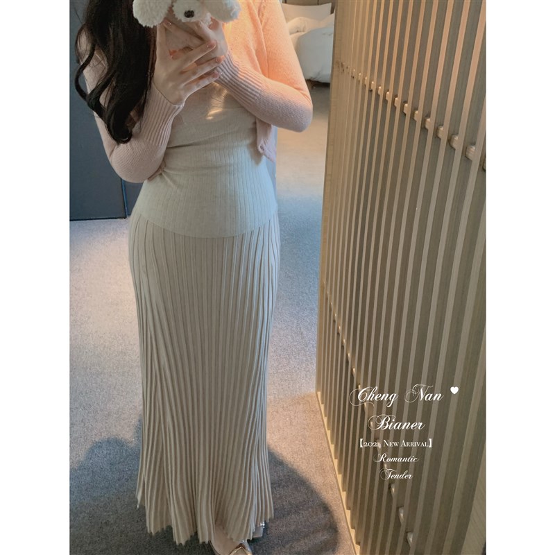 城南边儿12.9冬日舞曲~竖坑条松紧腰大摆裙兔绒包芯纱弹力针织裙