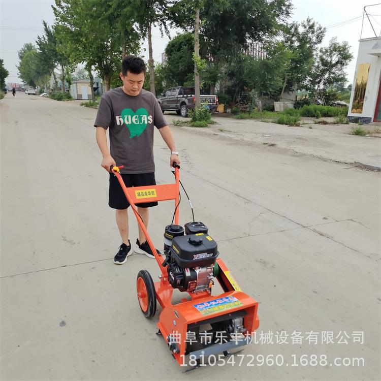 小型农用汽油耕地机加强款四驱旋耕机山地农园翻地微耕机