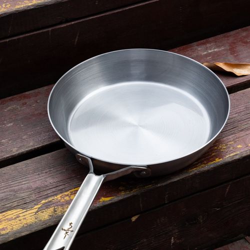 鞑厨高寒喜鹊派精铁锅