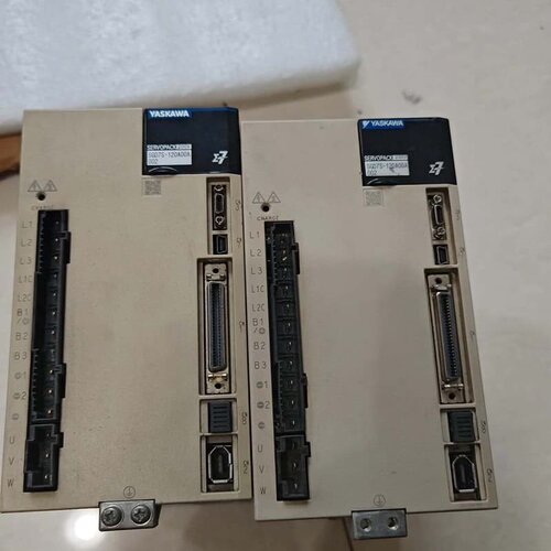议价安川伺服驱动器SGD7S-120A00A002，1.5KW功