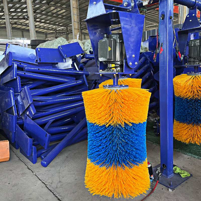 畜牧机械牛体刷摆动式旋转蹭痒毛刷按摩清洁毛刷辊现货 电动