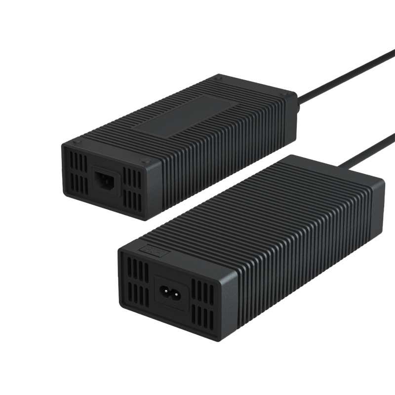 14.6V32A充电器CE FCC KC PSE认证14.6V31A磷酸铁锂电池充电器