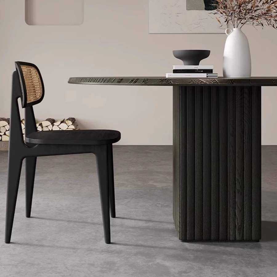 北欧实木家用户型客厅餐桌组合圆桌意式简约创意吃饭桌子圆形餐桌