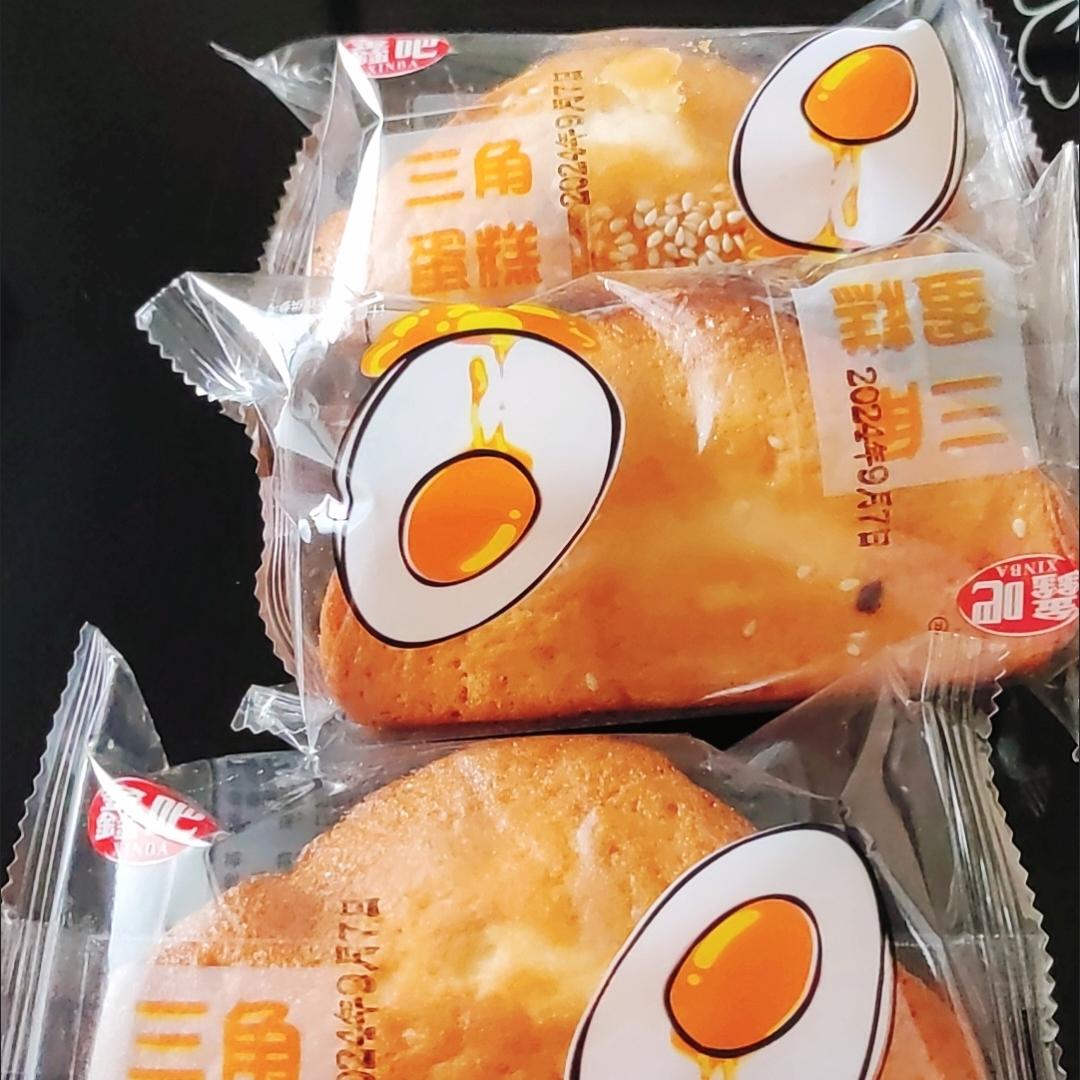 三角芝麻鸡蛋糕老式面包