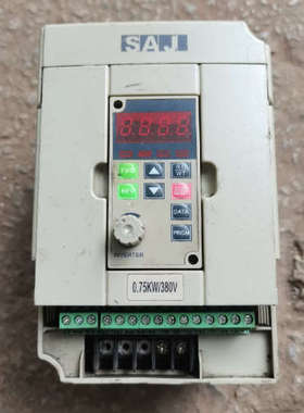 三晶0.75KW变频器8000VR75M3二手变频器议价