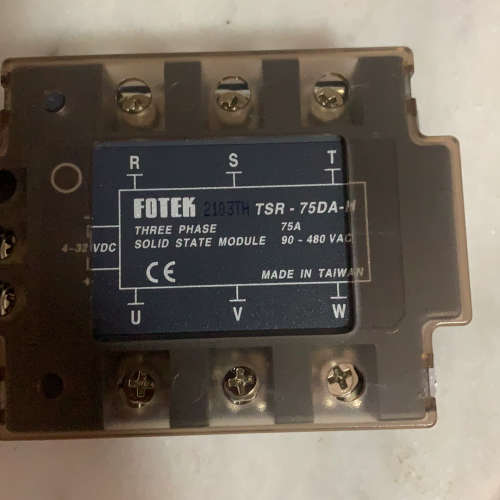 台湾阳明TSR-75DAH固态继电器2个带包装盒，配件齐全，议价