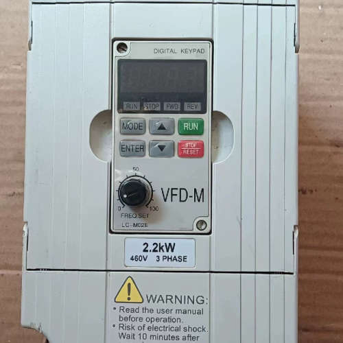 正品台达m系列变频器2.2kw 380v ,VFD022M4议价