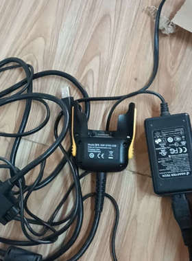 欣技SNP-9700-USB卡扣式通信充电器，实物拍照、原装议价