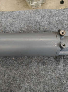 2台叉车储能器A45E5-40662/CPCD50，叉车储能议价