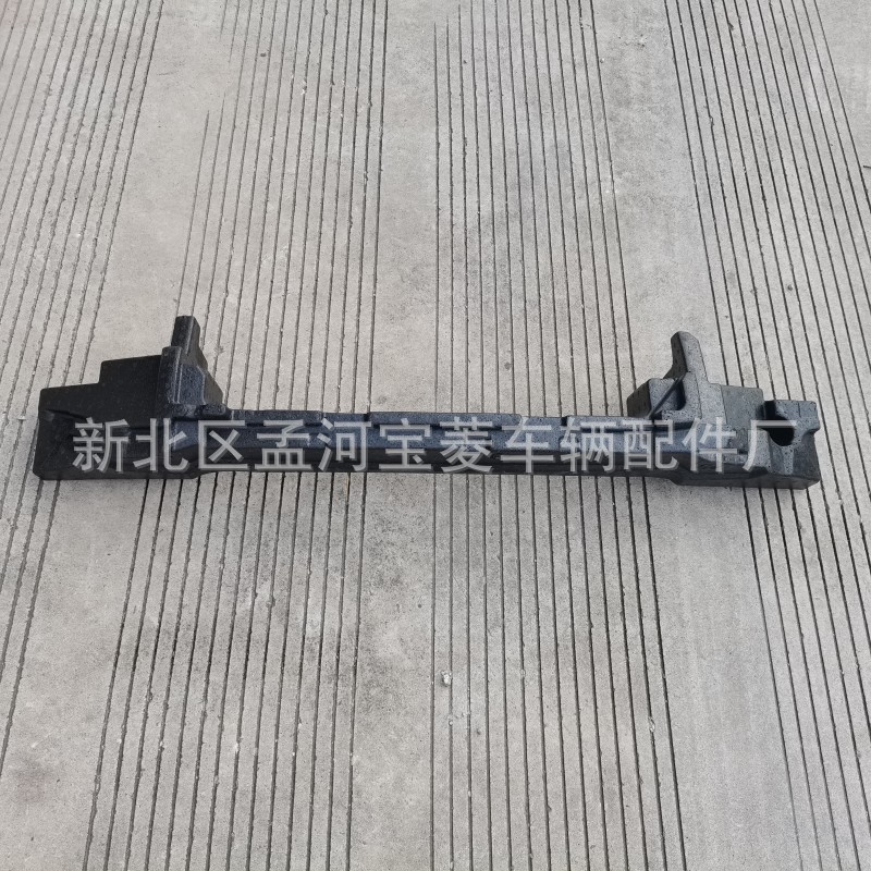 尼桑奇骏14款前保险杠防震泡沫