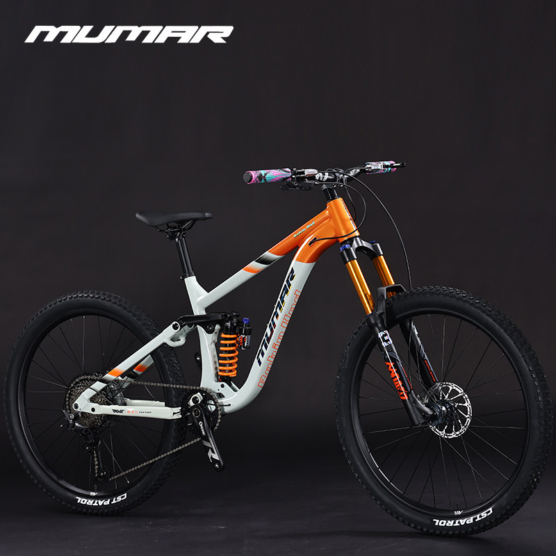 美国牧马人软尾山地自行车双气压减震桶轴4活塞油刹720响12速土坡