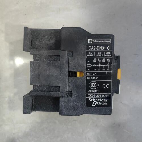 {议价}施耐德CA2-DN31 C继电器，Telemecanique