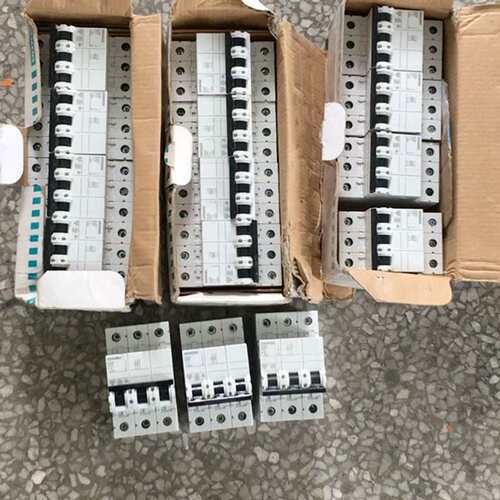 {议价}5SJ6 303-7CC20西门子小型断路器3PC3 14个
