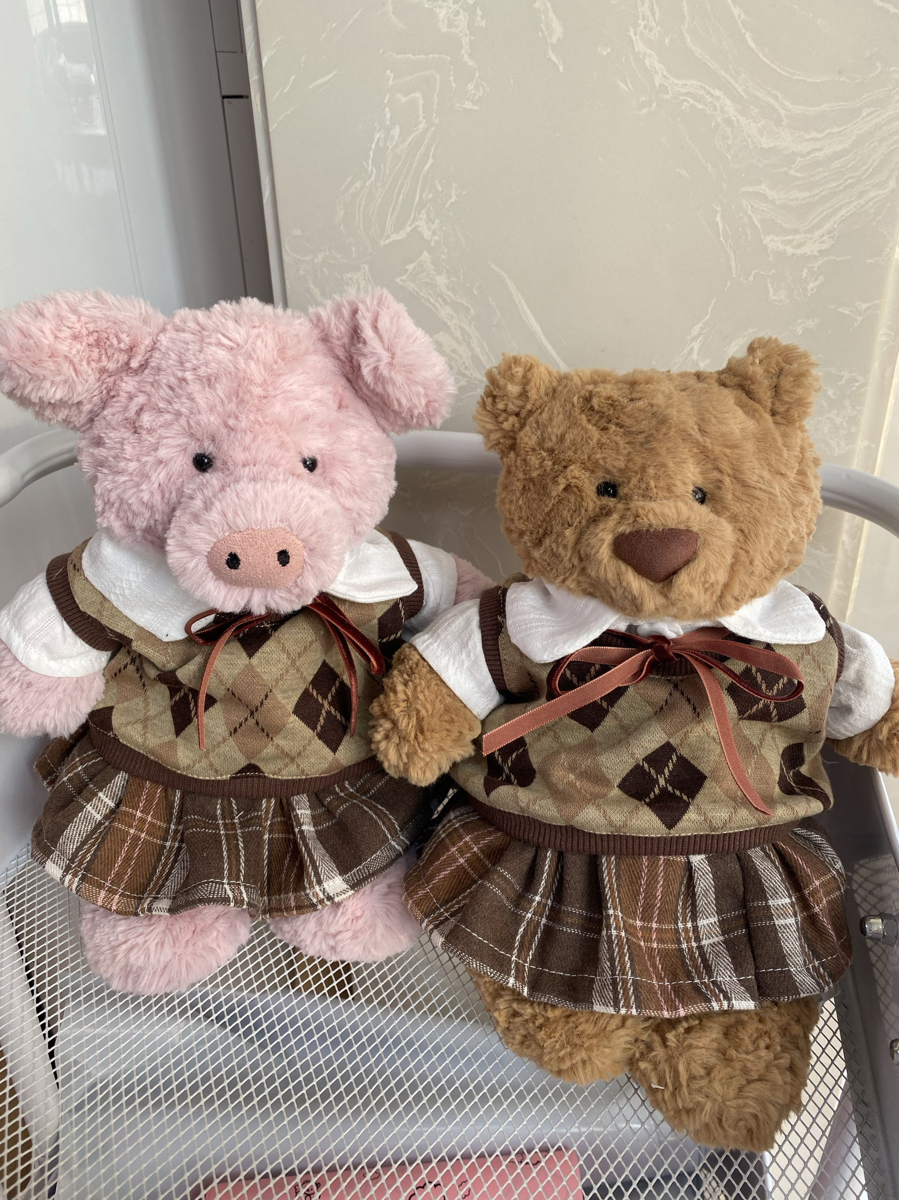 桐桐妈手作巴塞罗那熊巴纳布斯猪娃衣三件套装裙着替衣服不含熊