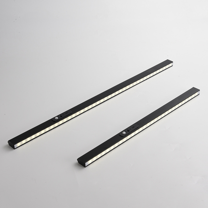 厂家批发橱柜LED3218智能衣柜灯 充电长条感应灯led客厅酒柜灯条