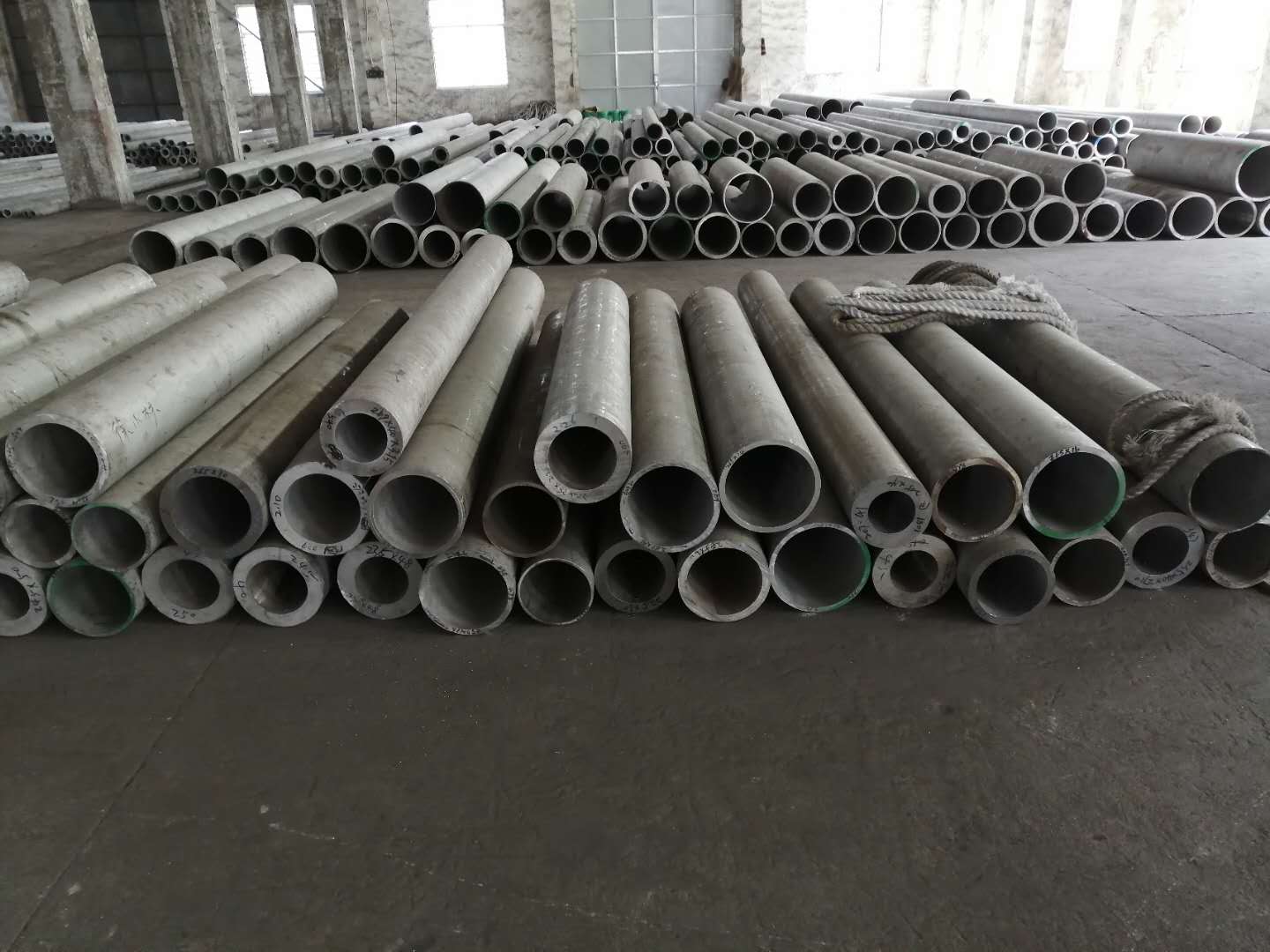 304 316L 不锈钢管材无缝管子 加厚精密空心管 S光亮圆厚壁管 切