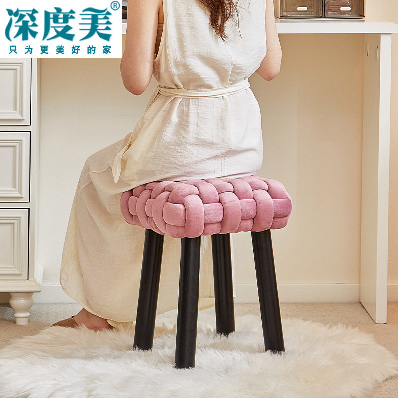 北欧实木复古简约梳妆凳