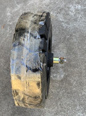 6.50-10实心轮胎单只载重2.5吨带独轮轴头直径M570轮宽150 轴粗45