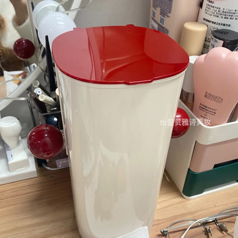 速发化妆口收纳筒防尘梳妆台桌刷化妆桶收纳盒面红刷子升降置物架