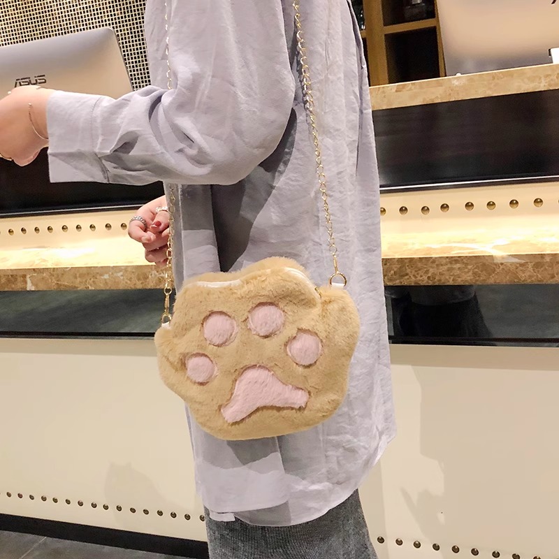 日系软妹少女心猫爪斜挎包毛绒可爱熊掌单肩包动漫周边手机包