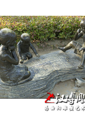 城市街头民俗人物雕塑玻璃钢老汉下棋铜雕生活情景美丽新农村雕塑