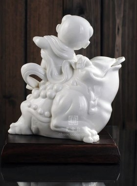 财戏金蟾德化白瓷孩童动物家居装饰儿童房办公室桌面生日摆件礼品