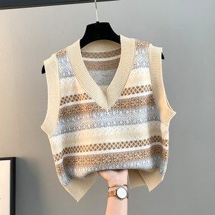 复古条纹V领针织马甲女毛衣2024秋冬季新款洋气宽松背心叠穿外搭