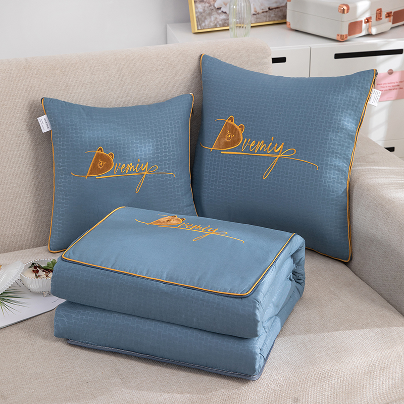 多功能抱枕d被子两用车载折叠靠垫枕头被办公室沙发午睡空调夏凉