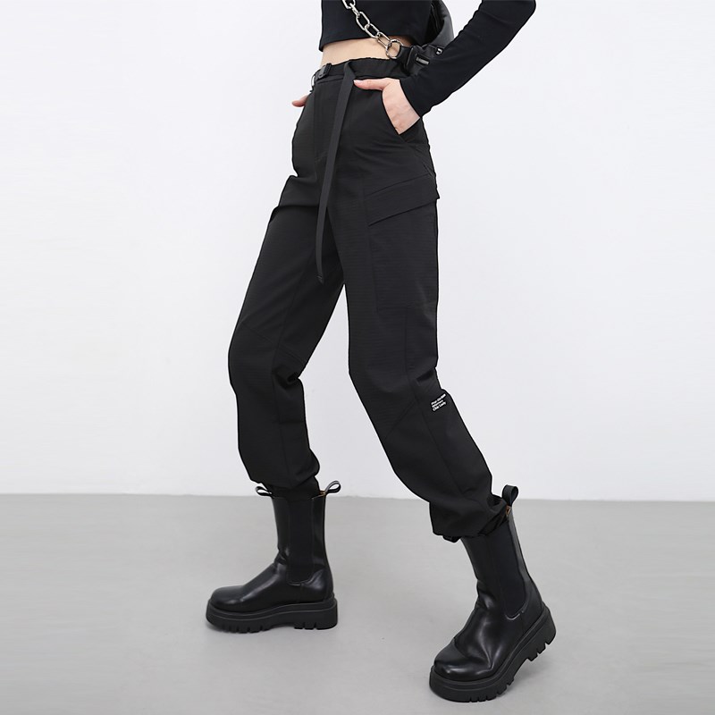 2025新款冬季休闲束脚黑色显瘦登山靴裤子厚实加绒工装裤女款秋冬