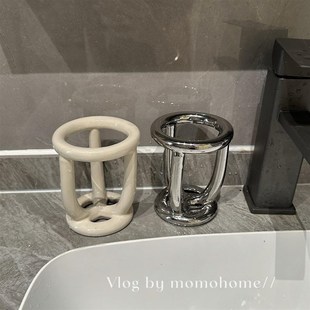 MOMO HOME家居陶瓷卫生间创意牙刷置物架子一家三口牙具牙膏收纳